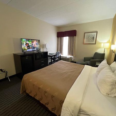 Quality Inn Richmond Airport Sandston Exteriör bild