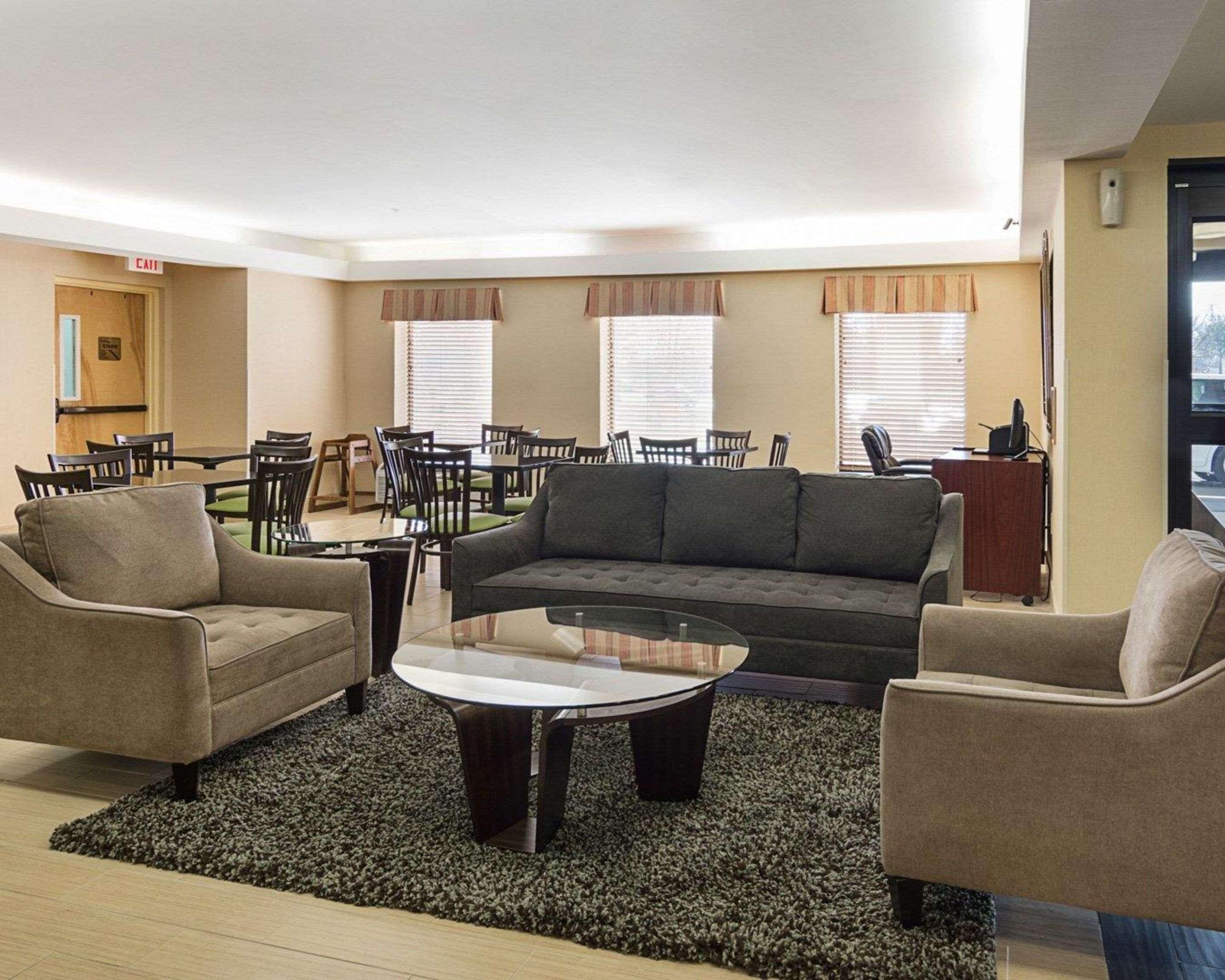Quality Inn Richmond Airport Sandston Exteriör bild