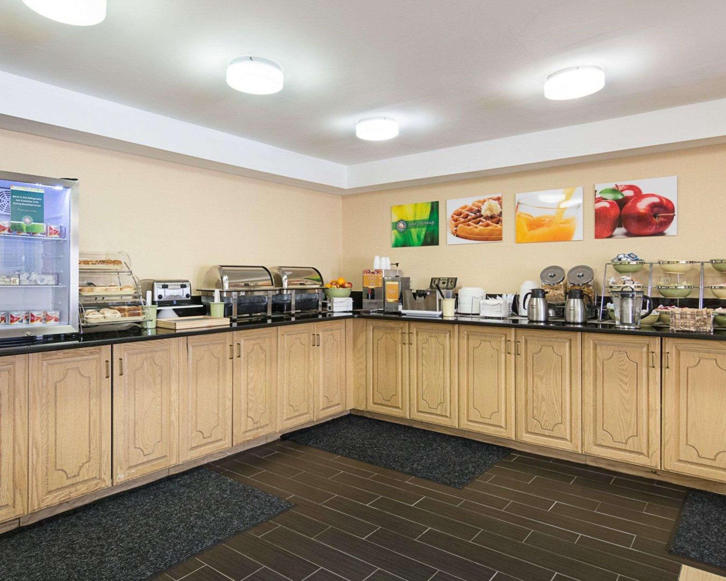 Quality Inn Richmond Airport Sandston Exteriör bild