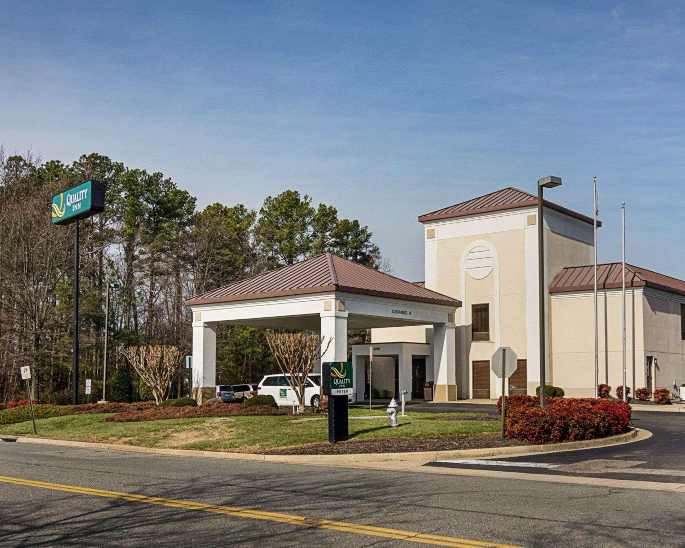 Quality Inn Richmond Airport Sandston Exteriör bild