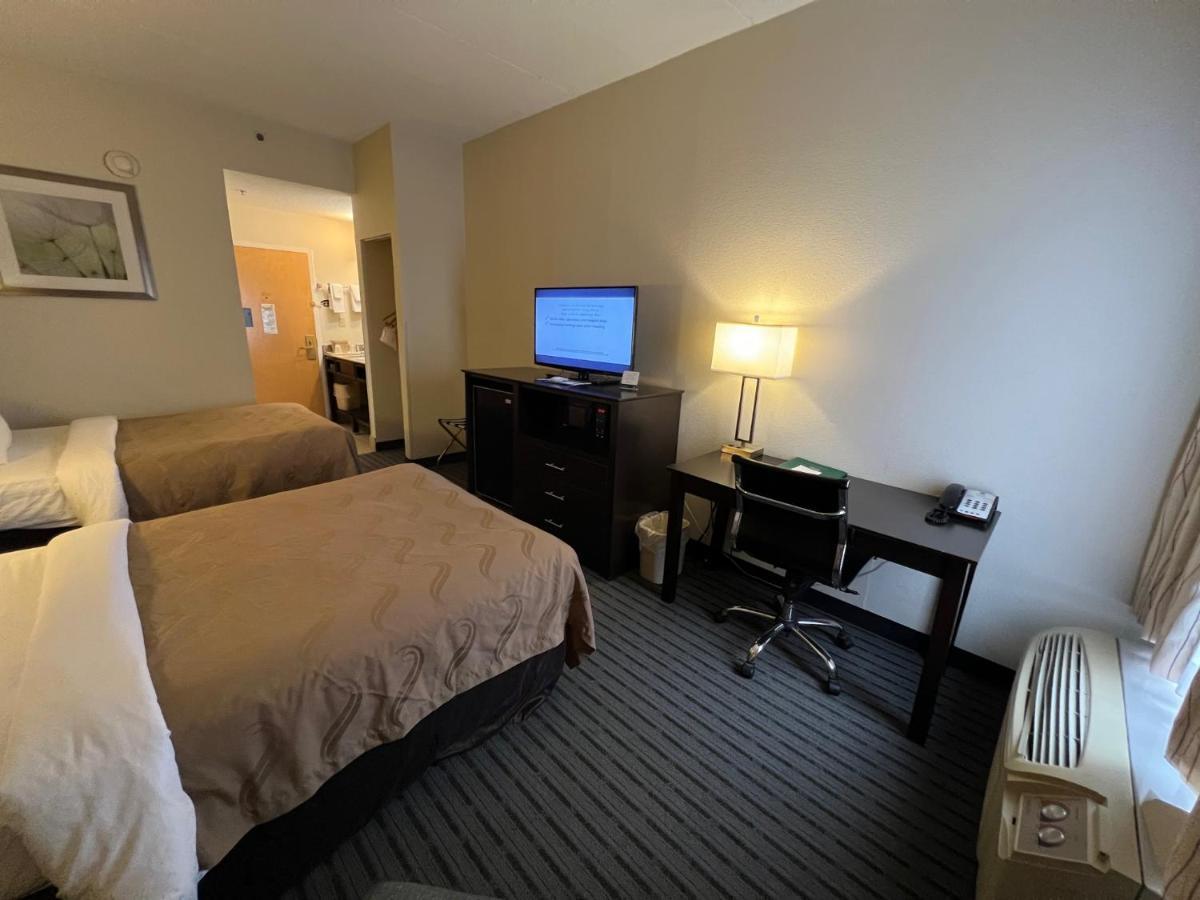Quality Inn Richmond Airport Sandston Exteriör bild